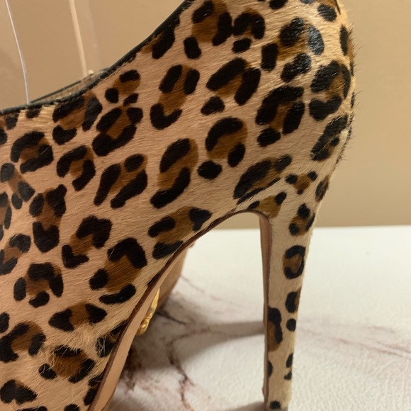 Pour La Victoire Womens 6 Calf Hair Animal Print Leather Heels Ankle Boot. - Picture 4 of 9